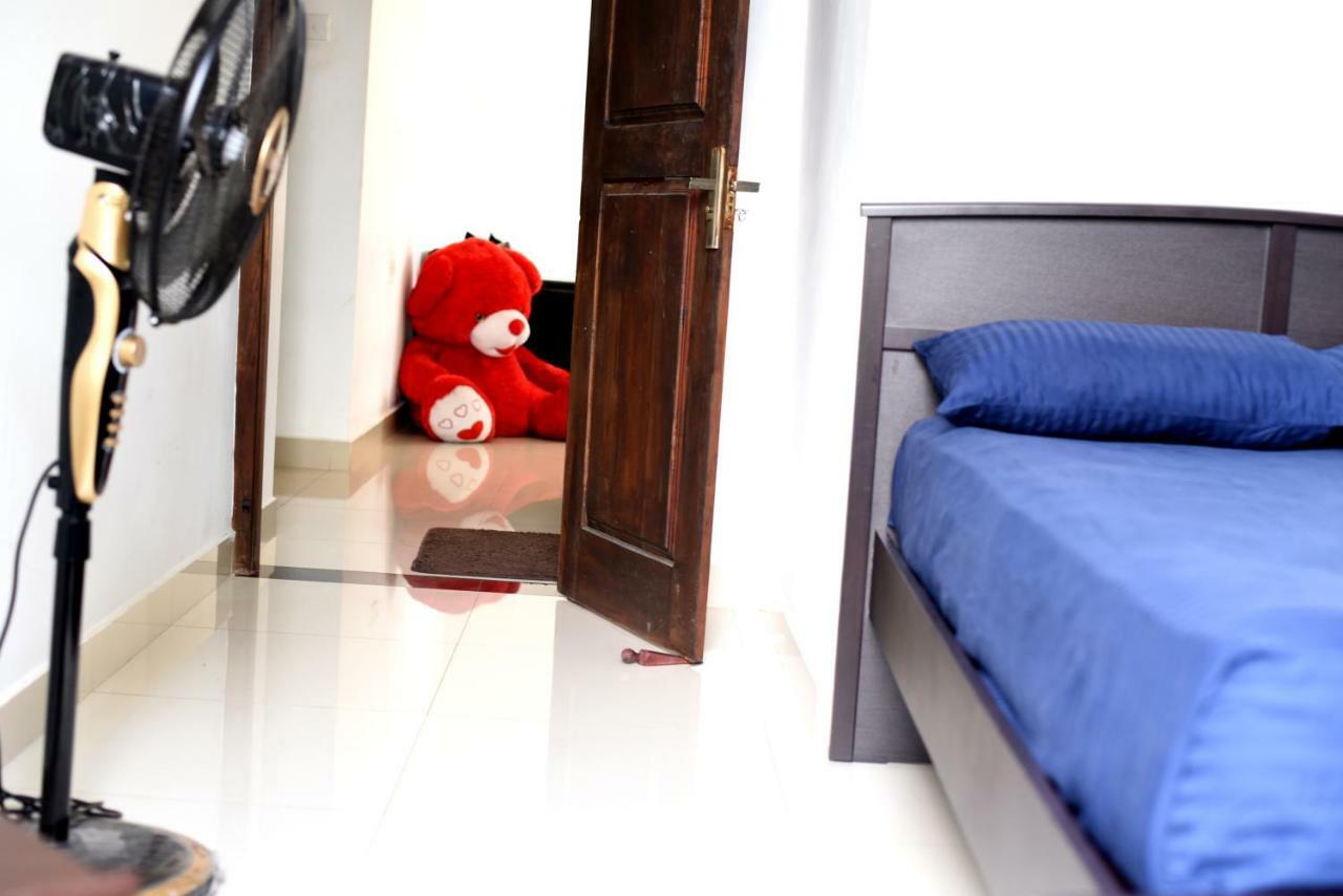 Steps Backpackers Hostel コロンボ エクステリア 写真